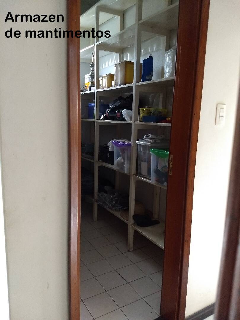 Casa à venda com 5 quartos, 297m² - Foto 14