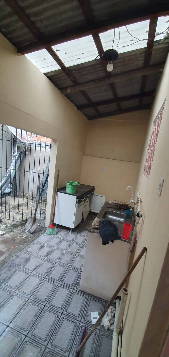 Casa à venda com 3 quartos, 52m² - Foto 9