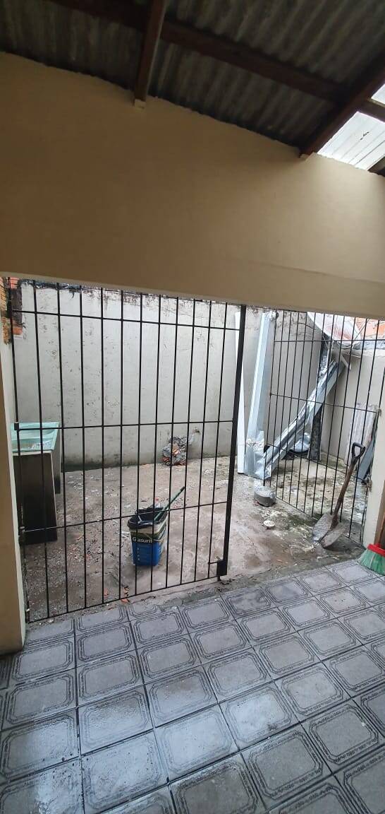 Casa à venda com 3 quartos, 52m² - Foto 13