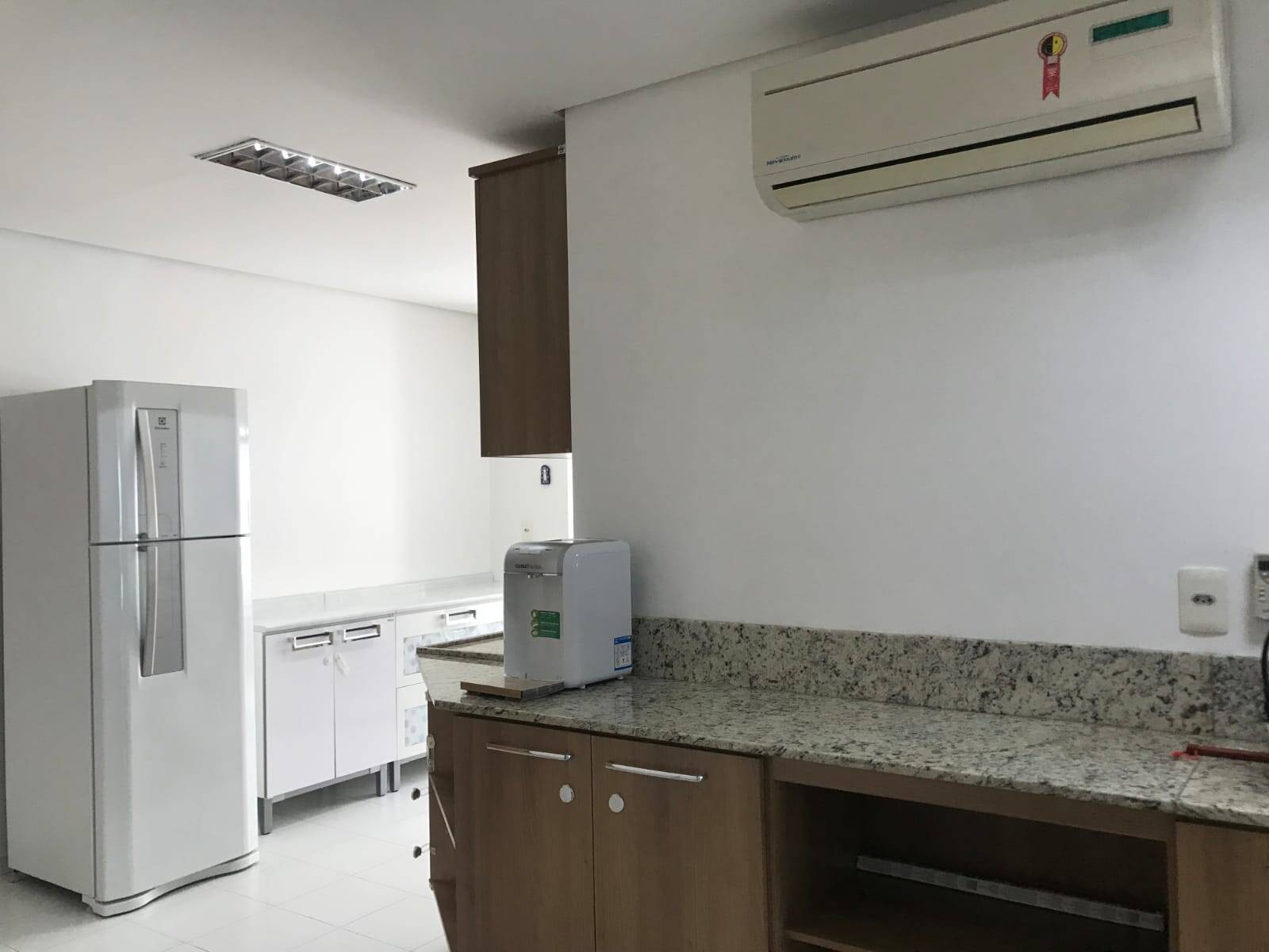 Apartamento para alugar com 3 quartos, 167m² - Foto 11
