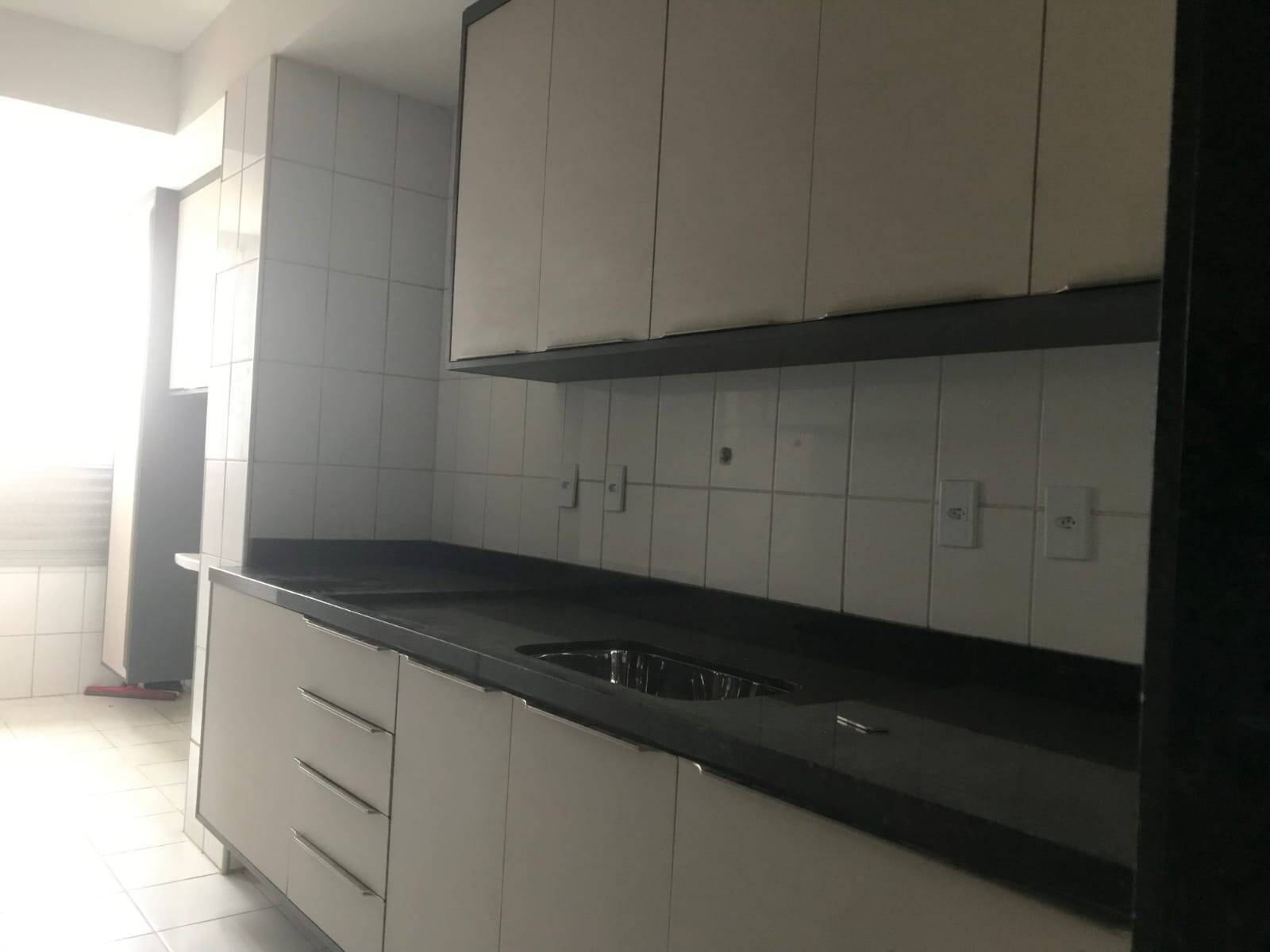 Apartamento à venda com 3 quartos, 112m² - Foto 9