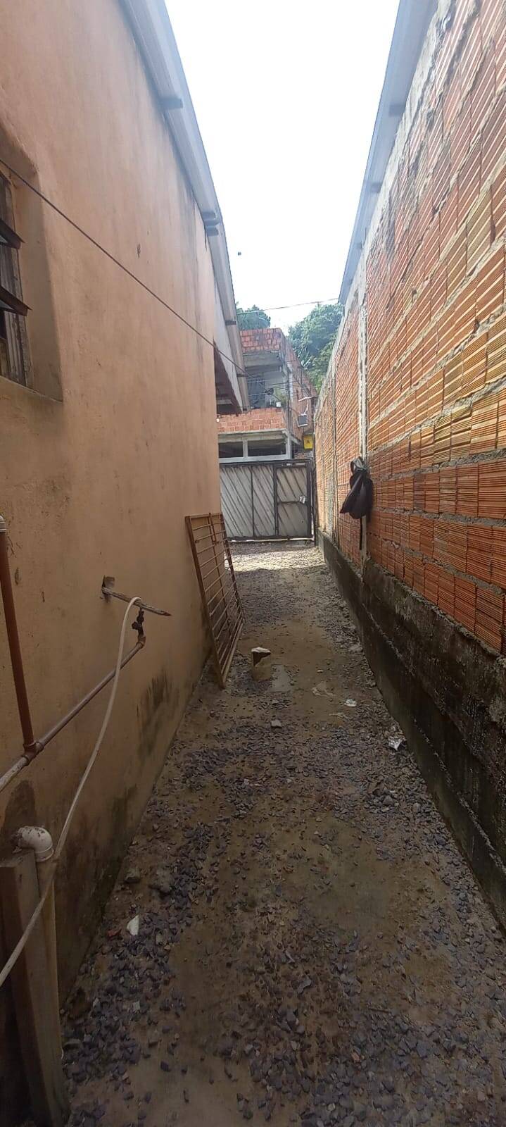 Casa à venda com 2 quartos, 200m² - Foto 6