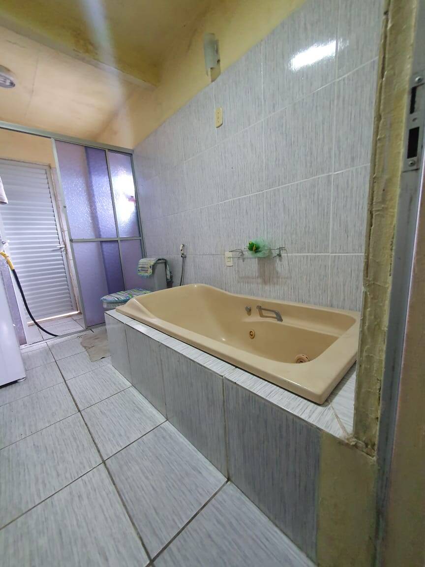 Casa à venda com 3 quartos, 200m² - Foto 20