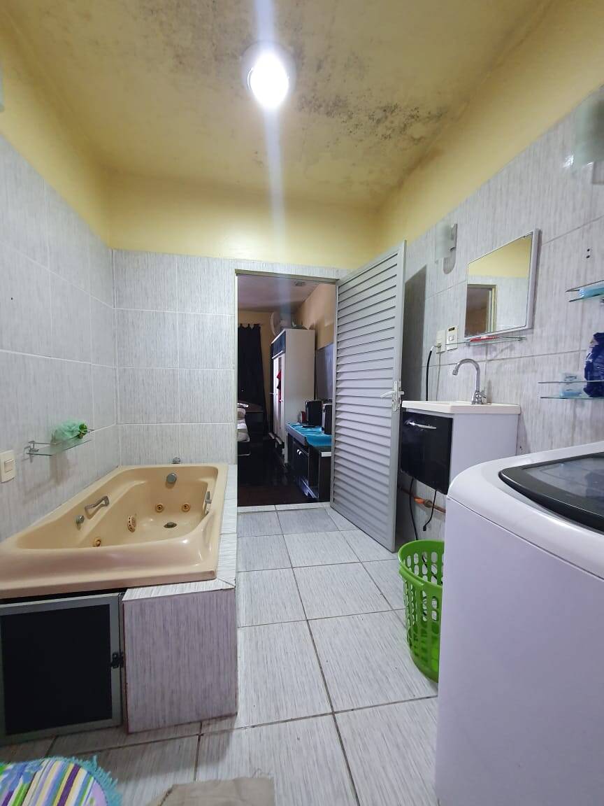 Casa à venda com 3 quartos, 200m² - Foto 21