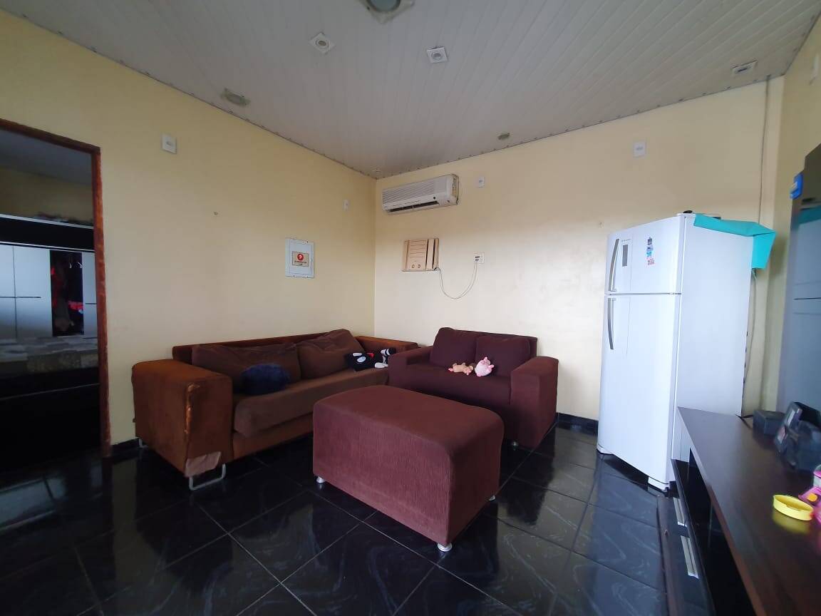 Casa à venda com 3 quartos, 200m² - Foto 18