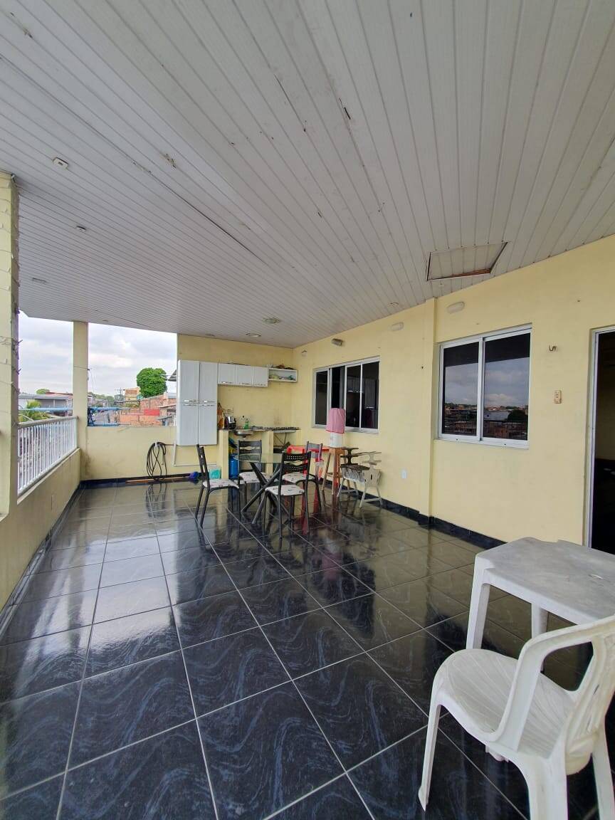 Casa à venda com 3 quartos, 200m² - Foto 16