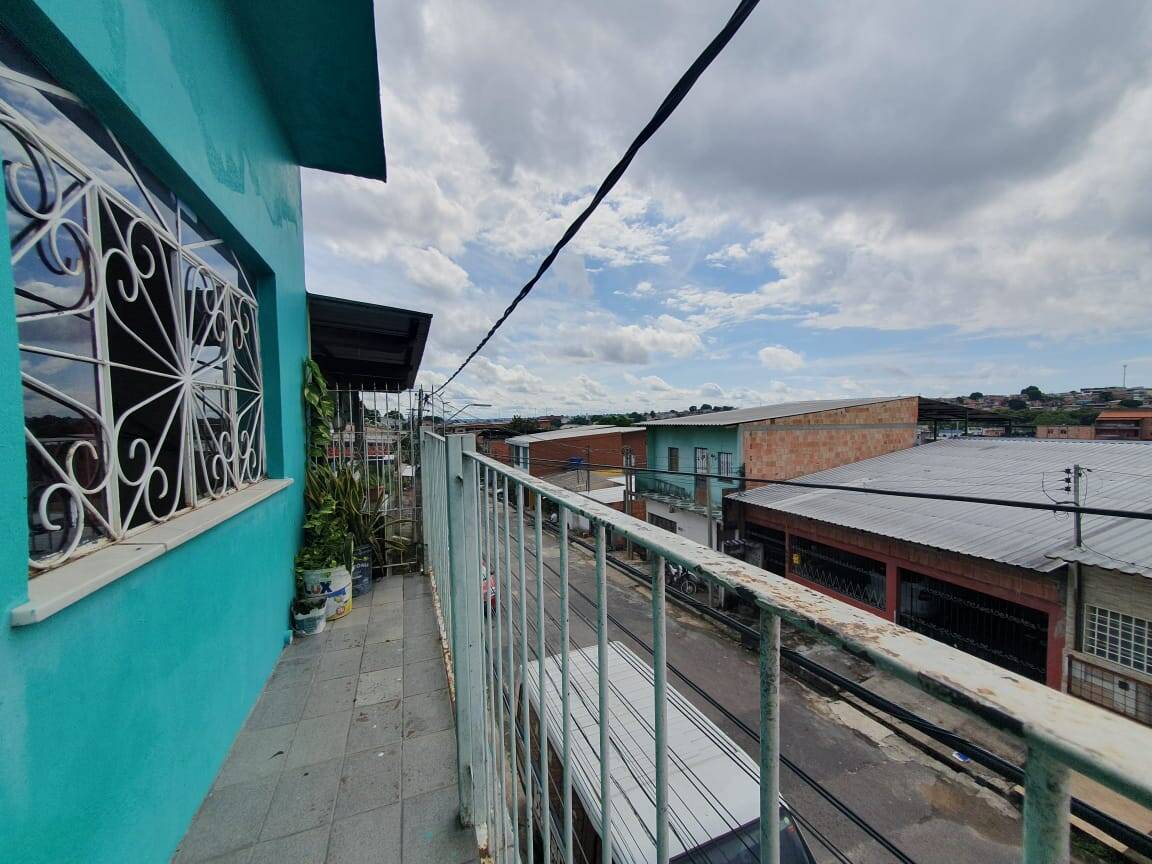 Casa à venda com 3 quartos, 200m² - Foto 13