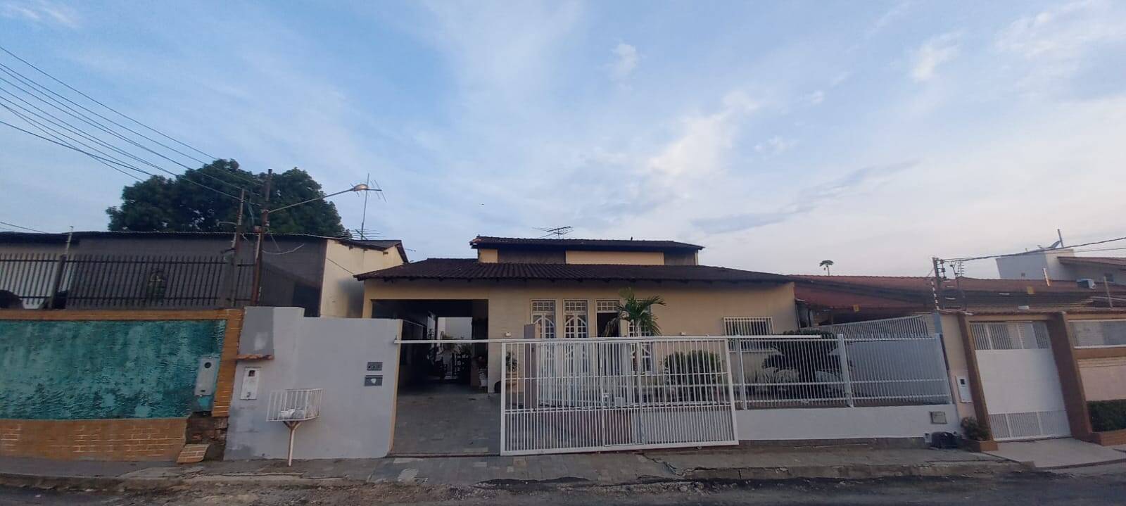 Casa à venda com 5 quartos - Foto 1
