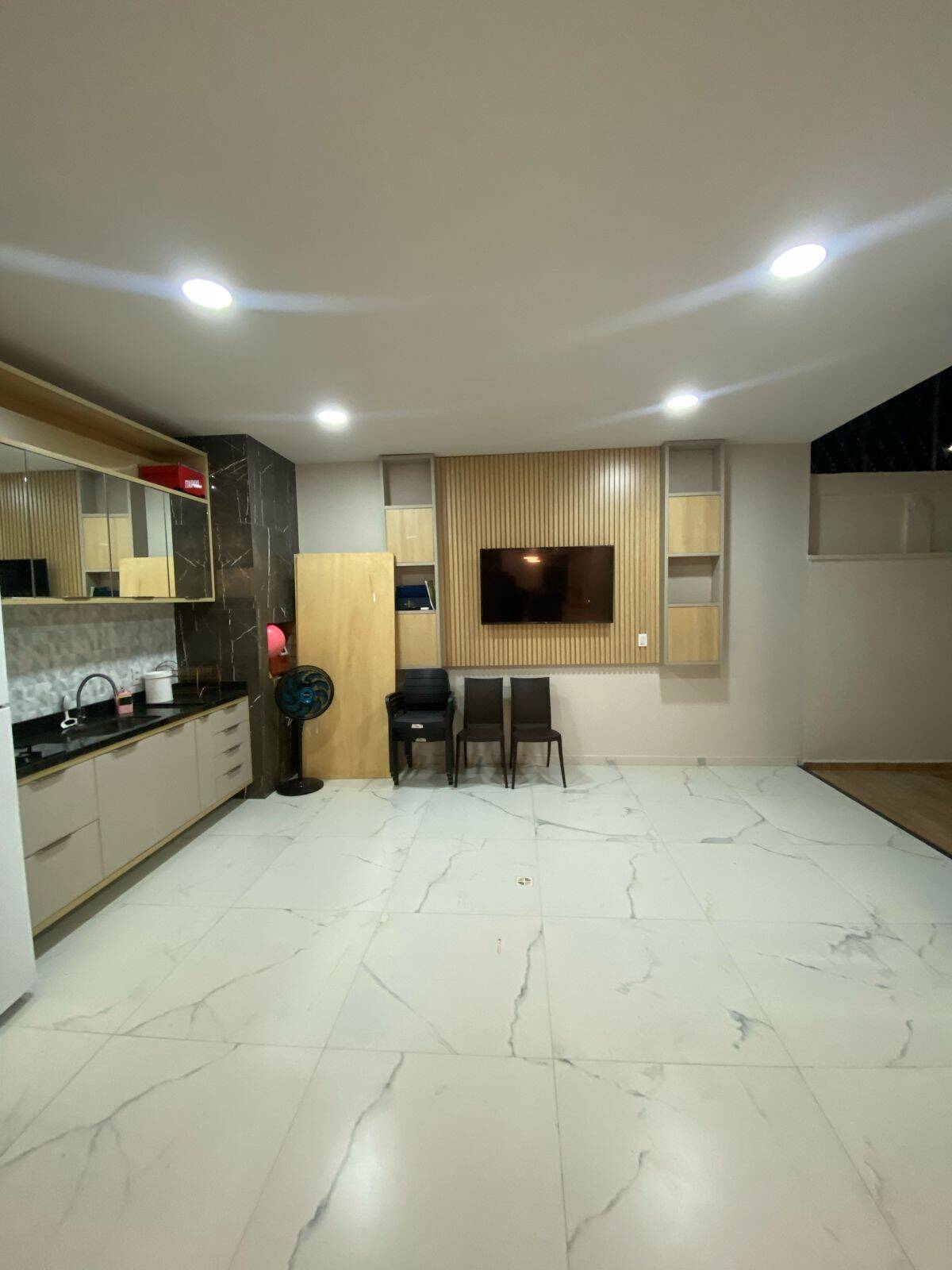 Casa de Condomínio para alugar com 3 quartos, 280m² - Foto 5