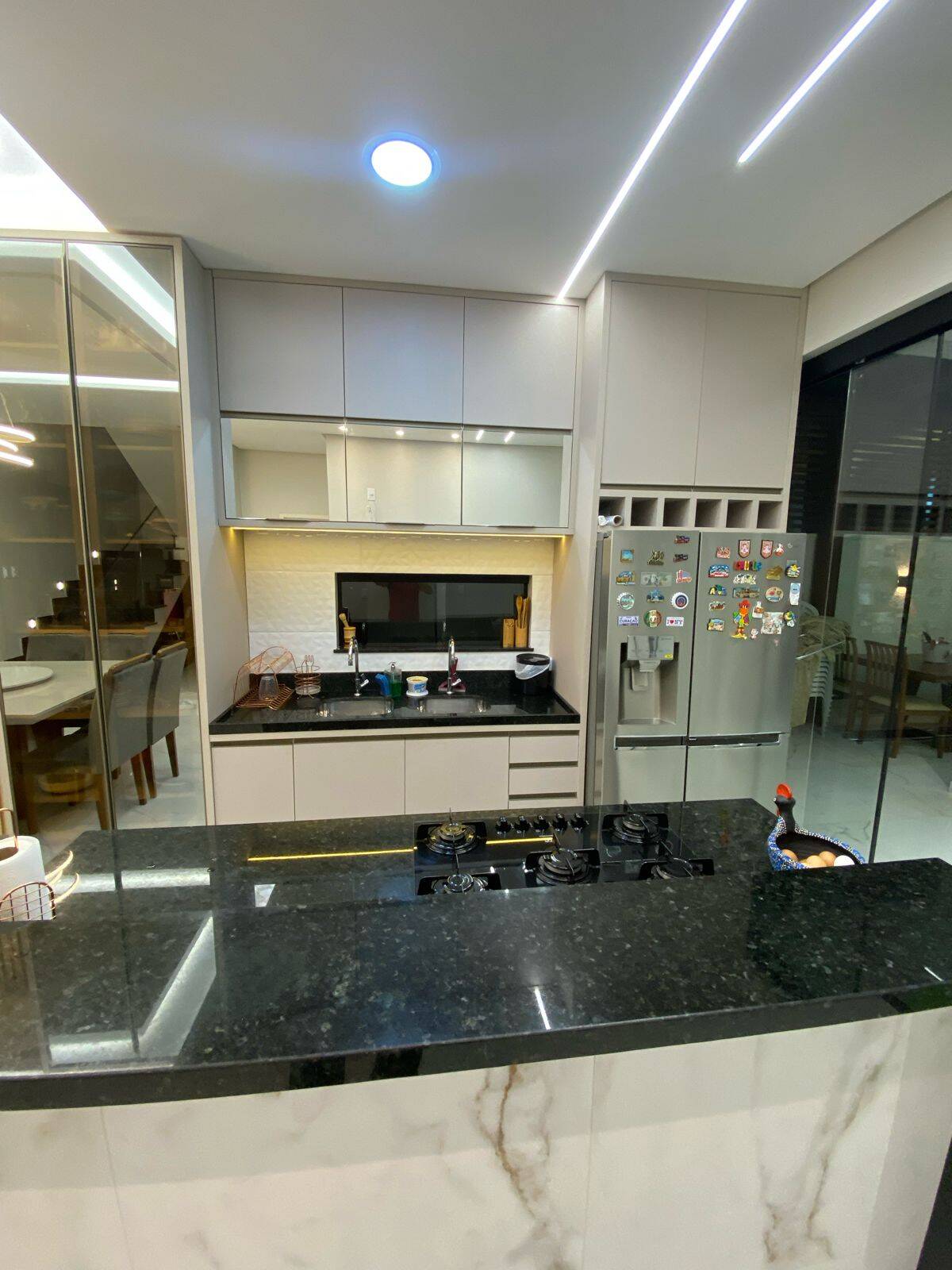 Casa de Condomínio para alugar com 3 quartos, 280m² - Foto 18