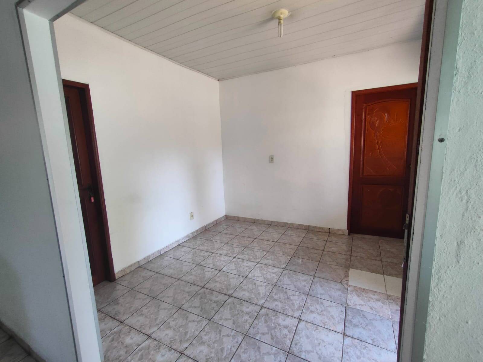 Casa à venda com 2 quartos, 90m² - Foto 12