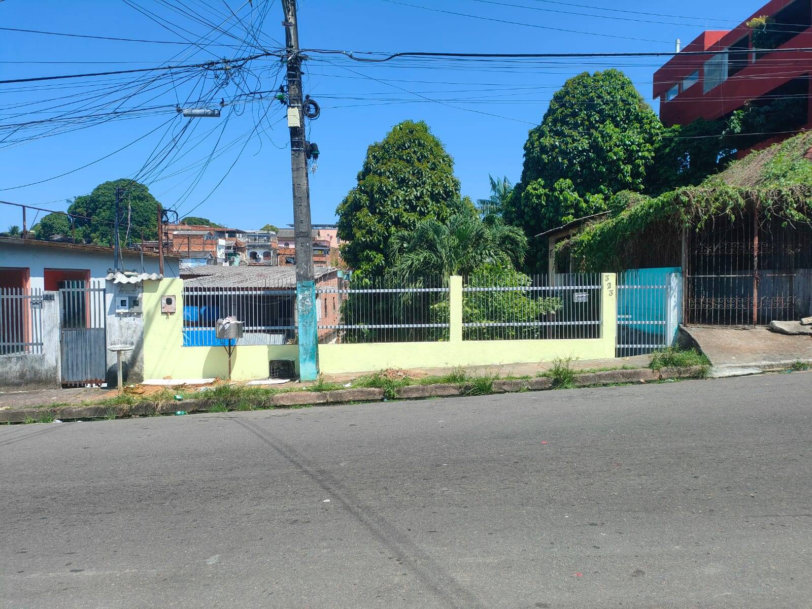 Casa à venda com 2 quartos, 90m² - Foto 2