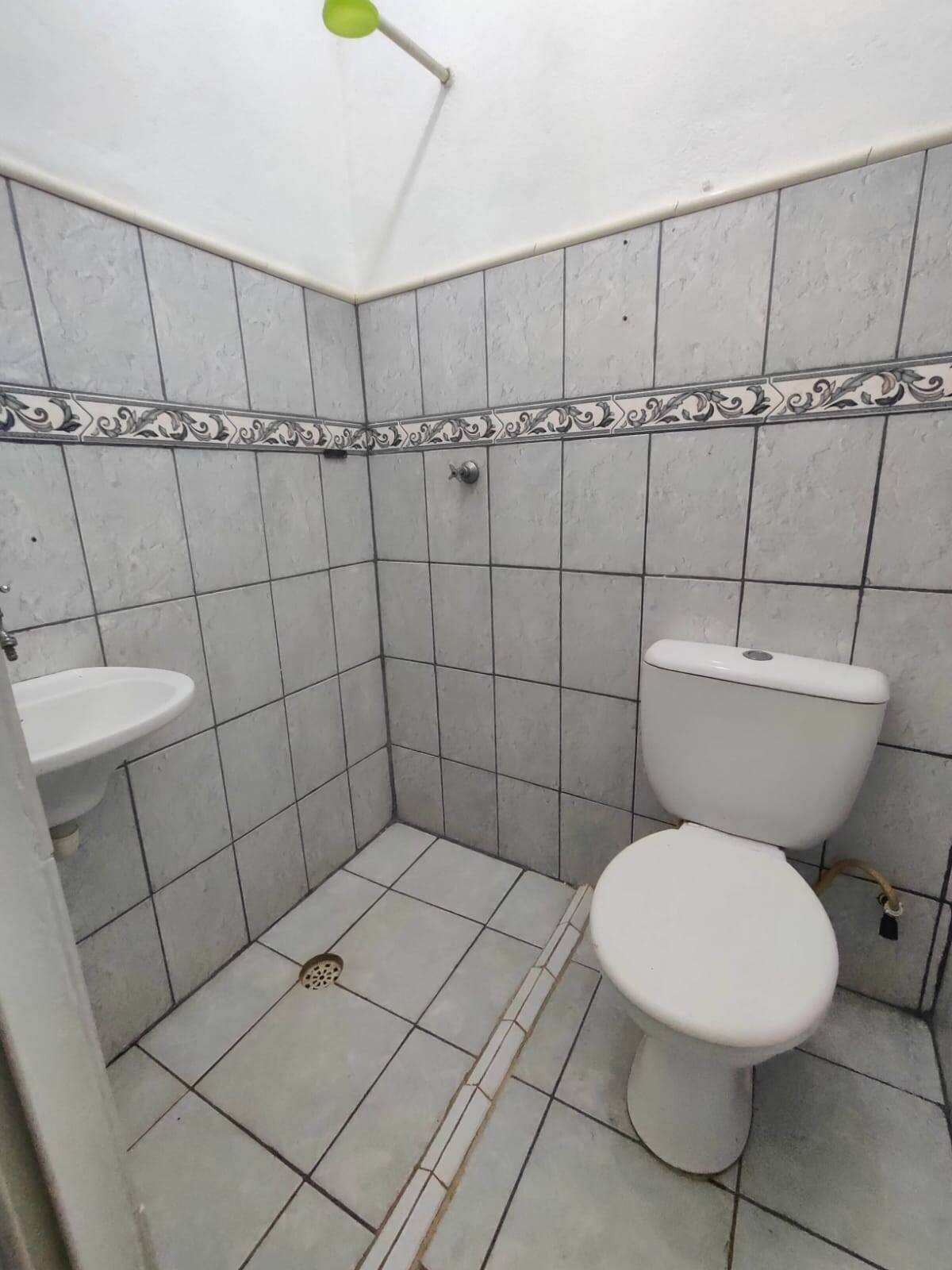 Casa à venda com 2 quartos, 90m² - Foto 18