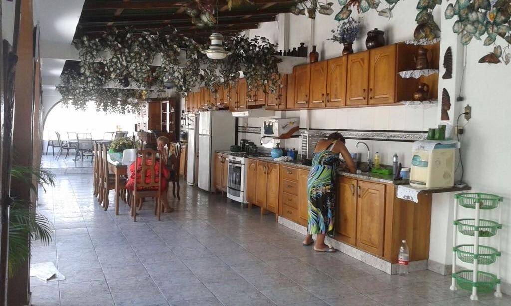Casa à venda com 6 quartos, 720m² - Foto 4