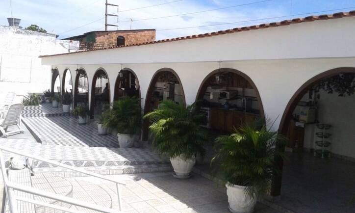 Casa à venda com 6 quartos, 720m² - Foto 11