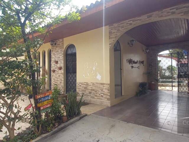 #1365 - Casa para Venda em Manaus - AM - 2